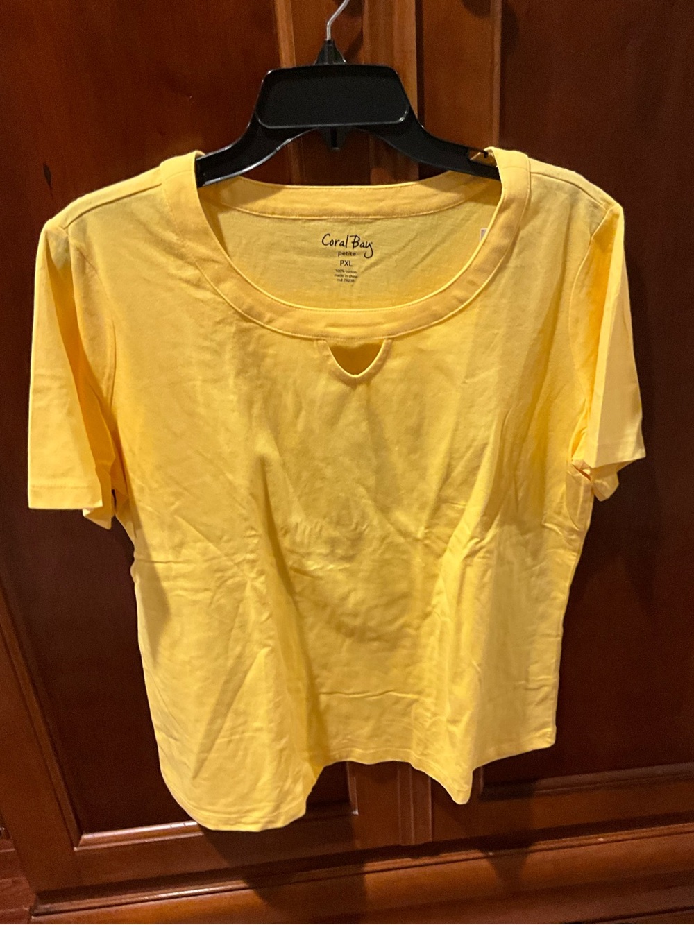 NWT Coral Bay Women's Yellow Short Sleeve Tee with Keyhole Size Petite Xlarge
